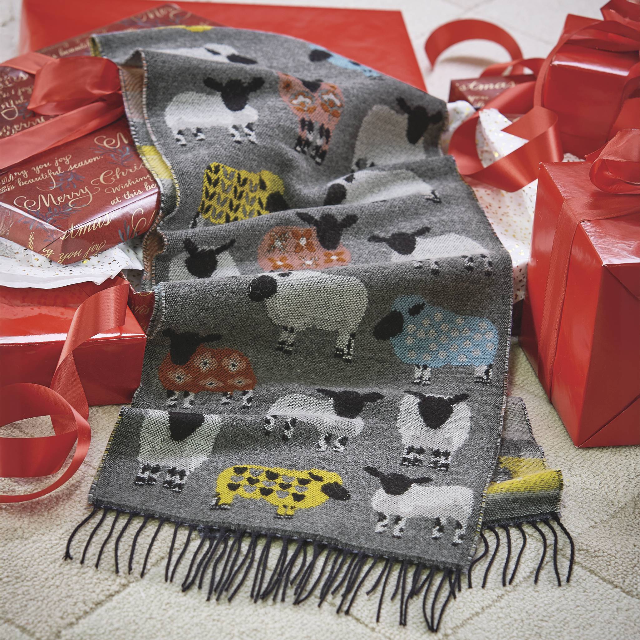 Sheep Scarf - Signals Catalog