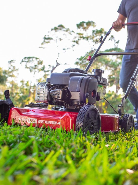 20-Inch 125Cc Gas Push Mower with Briggs & Stratton Engine
