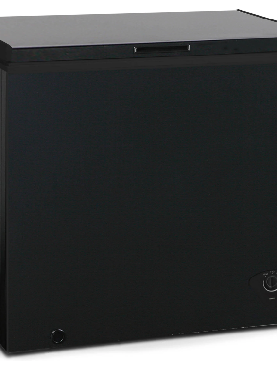 Arctic King 7.0 Cu ft Chest Freezer in Black