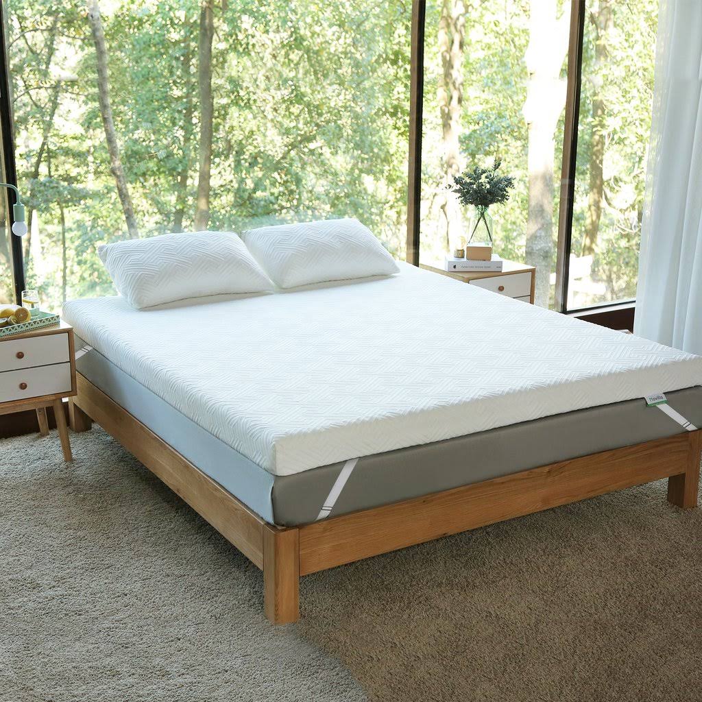 2inch Gel Memory Foam Mattress Topper Novilla Mattress Size: King