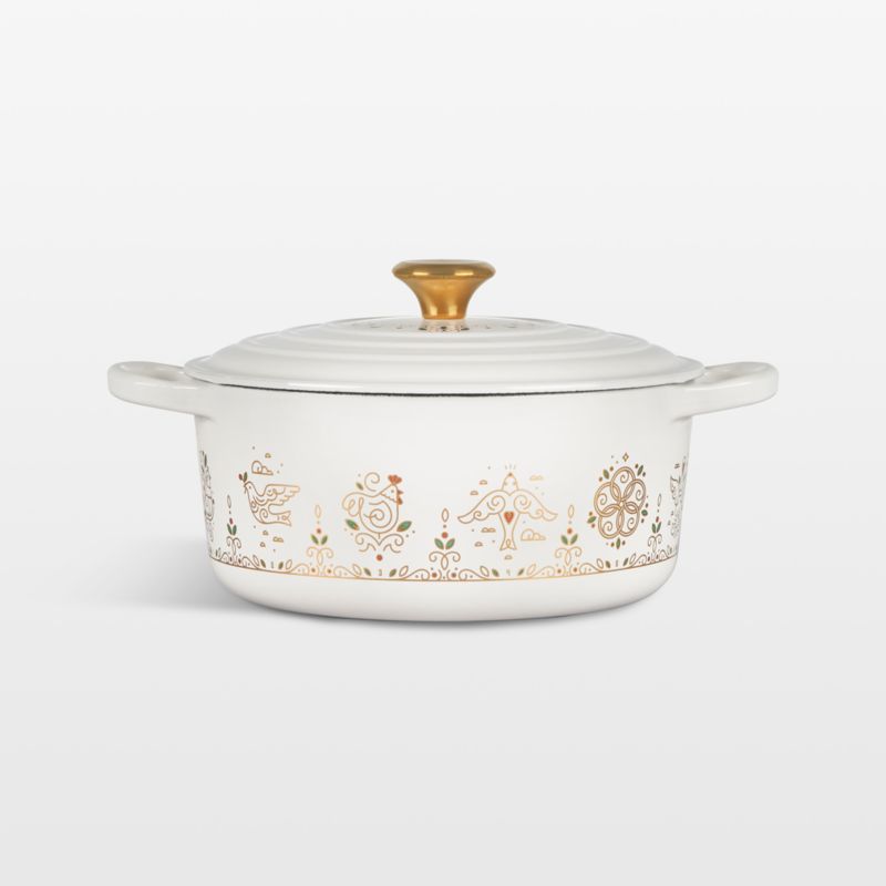 Le Creuset ® Signature Noel White 12 Days of Chirstmas 3.5-Qt. Round Dutch Oven with Gold Knob