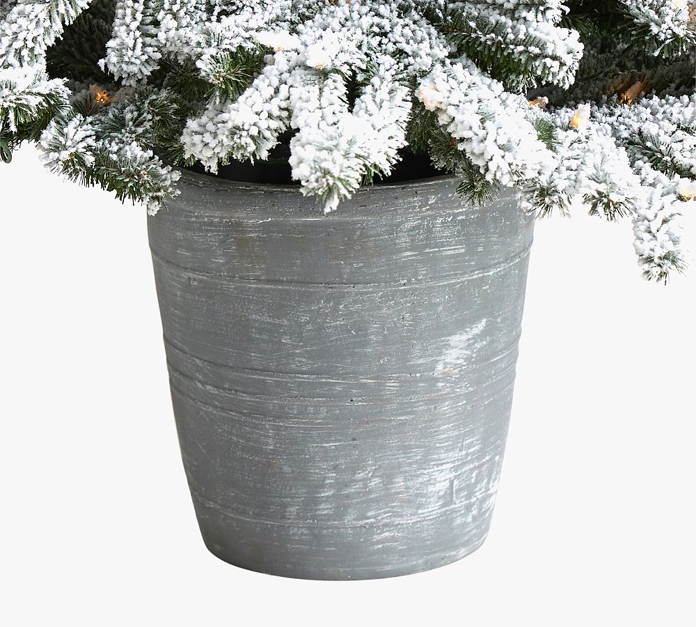 Lit Long Vermont Pine Artificial Christmas Tree