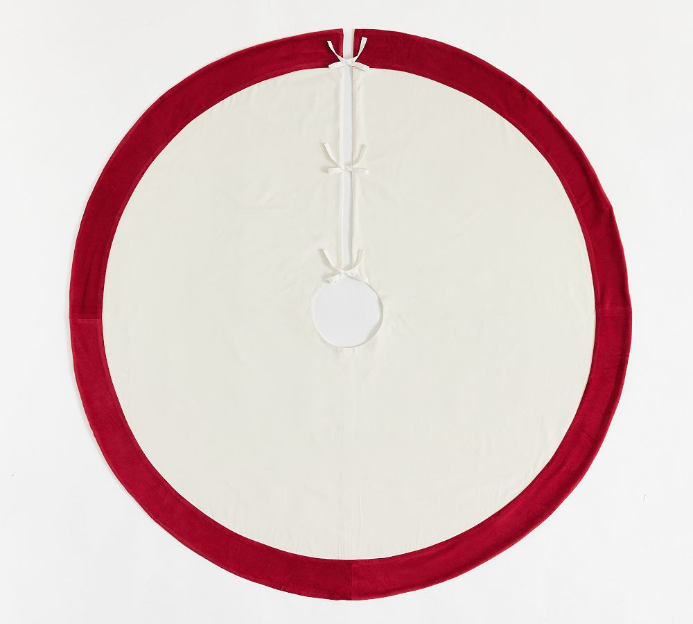 Classic Velvet Tree Skirt