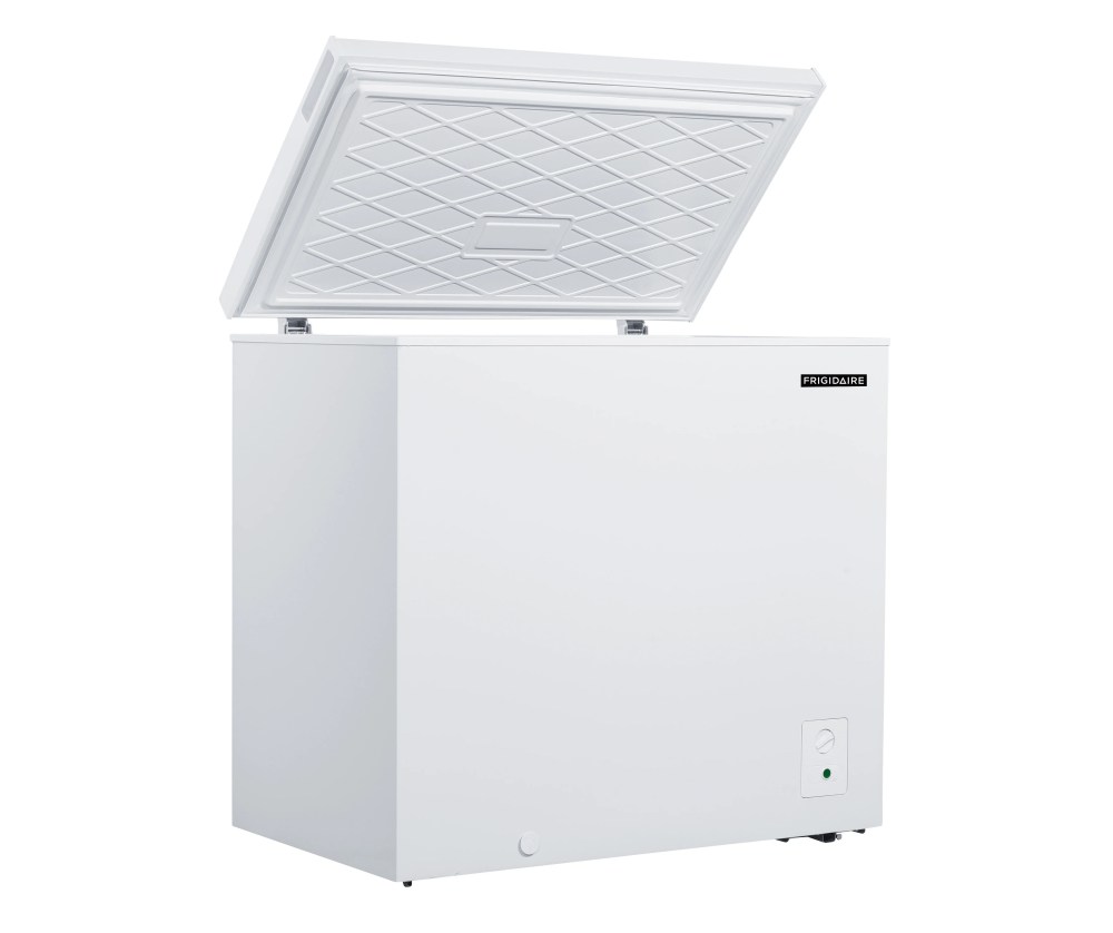 Frigidaire 7.0 Cu. ft. Chest Freezer, EFRF7003, White