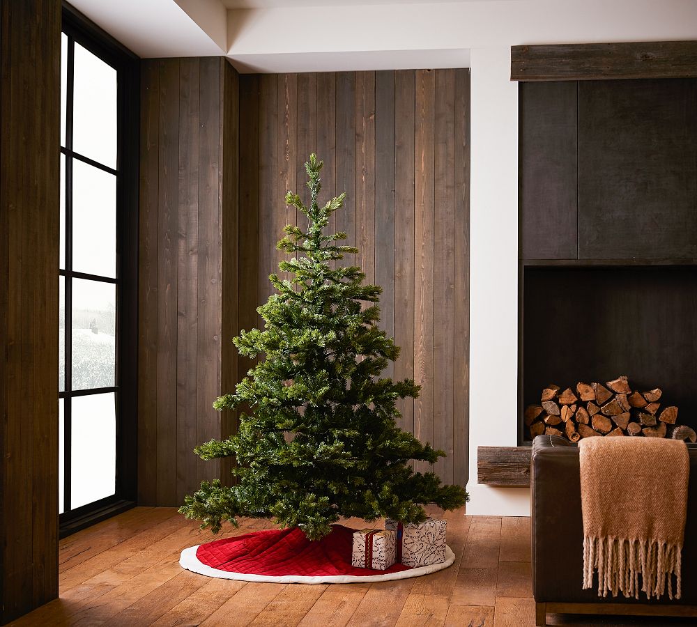 Lit Lakeshore Spruce Faux Christmas Tree