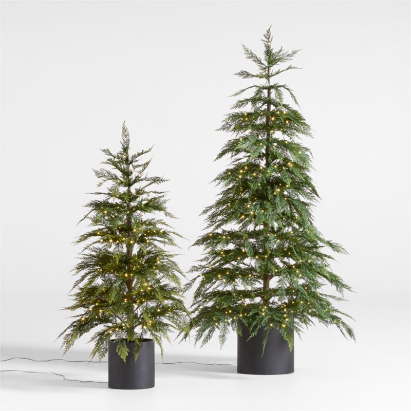 Faux Potted Hemlock Small Pre-Lit LED Christmas Tree with White Lights 4'