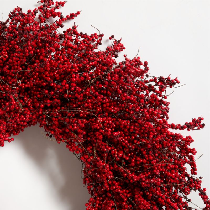 Red Mini Berry Wreath & Garland Set