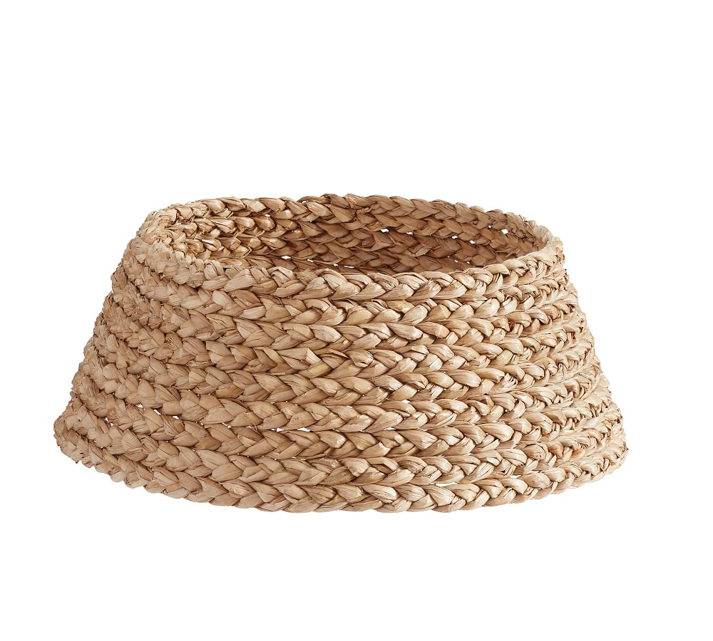 Handcrafted Beachcomber Basket Tree Collar