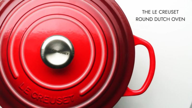Le Creuset ® Signature Noel White 12 Days of Chirstmas 3.5-Qt. Round Dutch Oven with Gold Knob