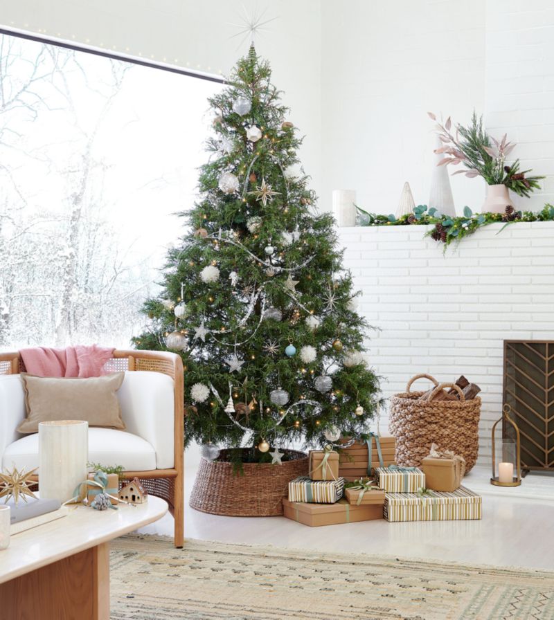 Large Woven Christmas Tree Collar 34