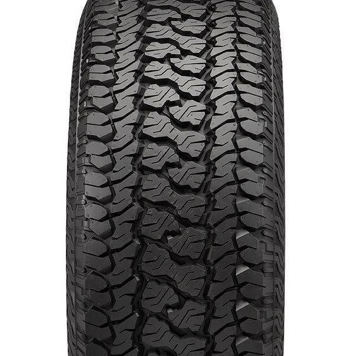 Kumho Road Venture AT51 235/85R16 120 R Tire