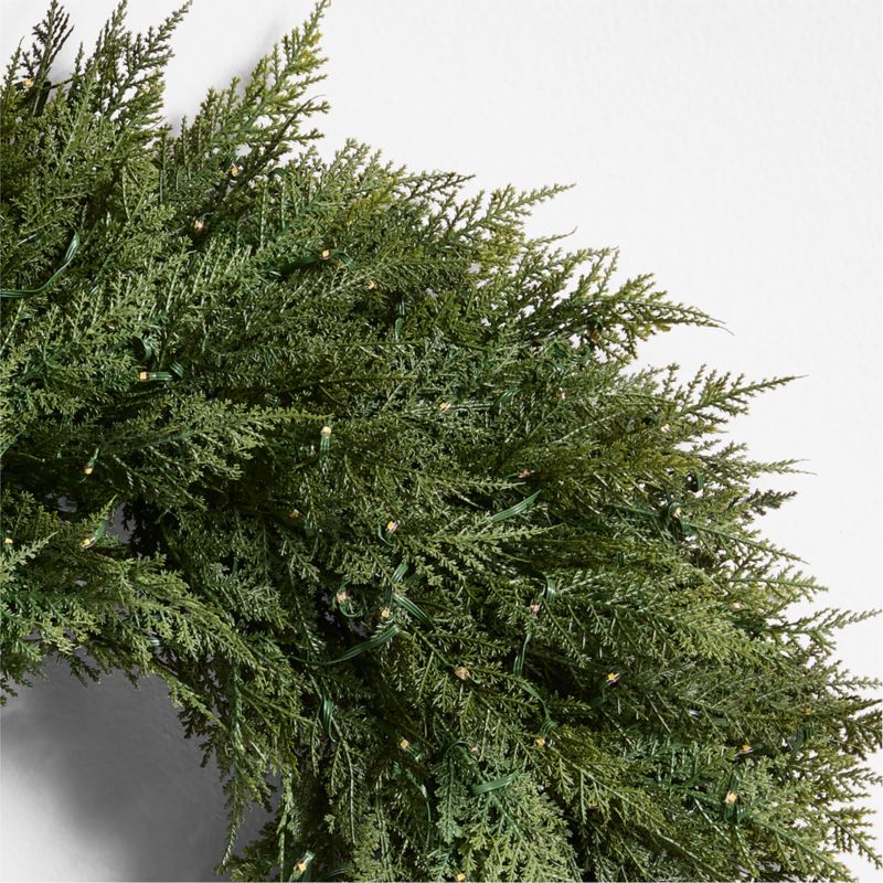 Faux Hemlock Pine Pre-Lit LED Wreath 28