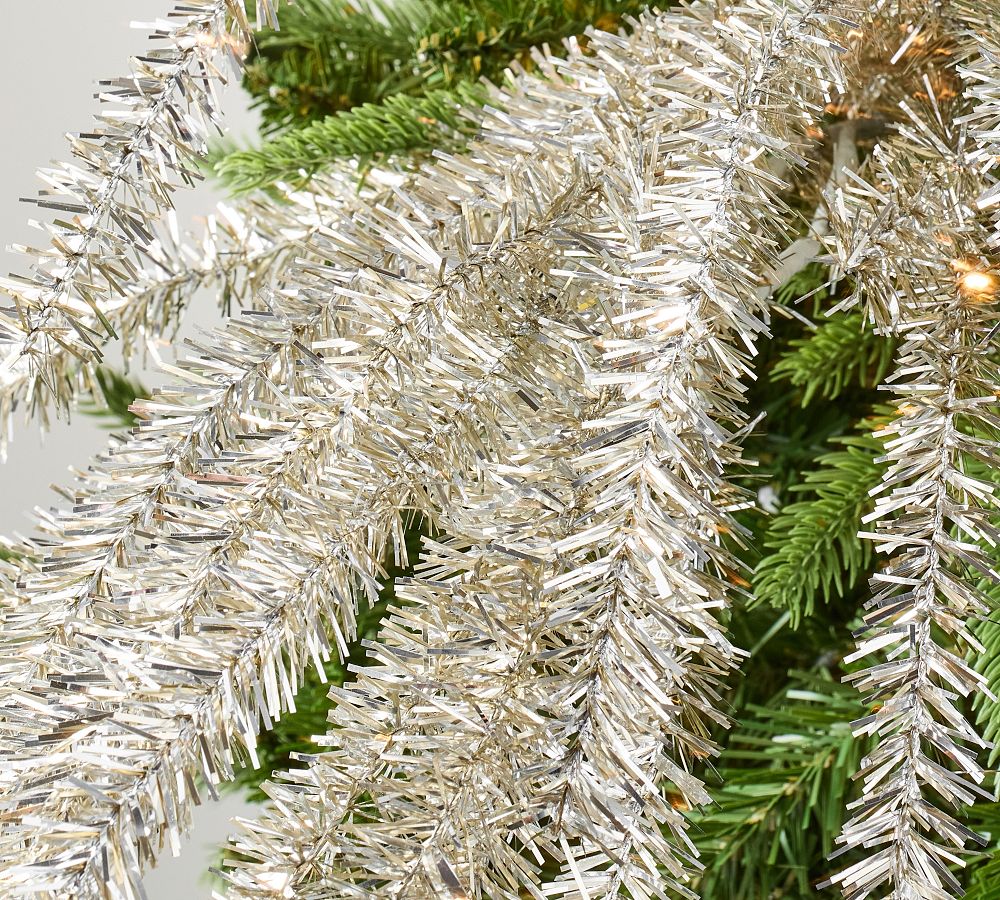 Tinsel Tree Pick