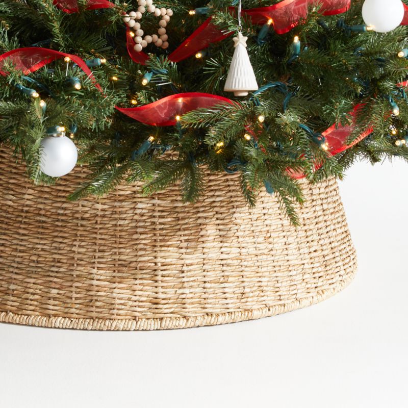 Woven Christmas Tree Collar 27