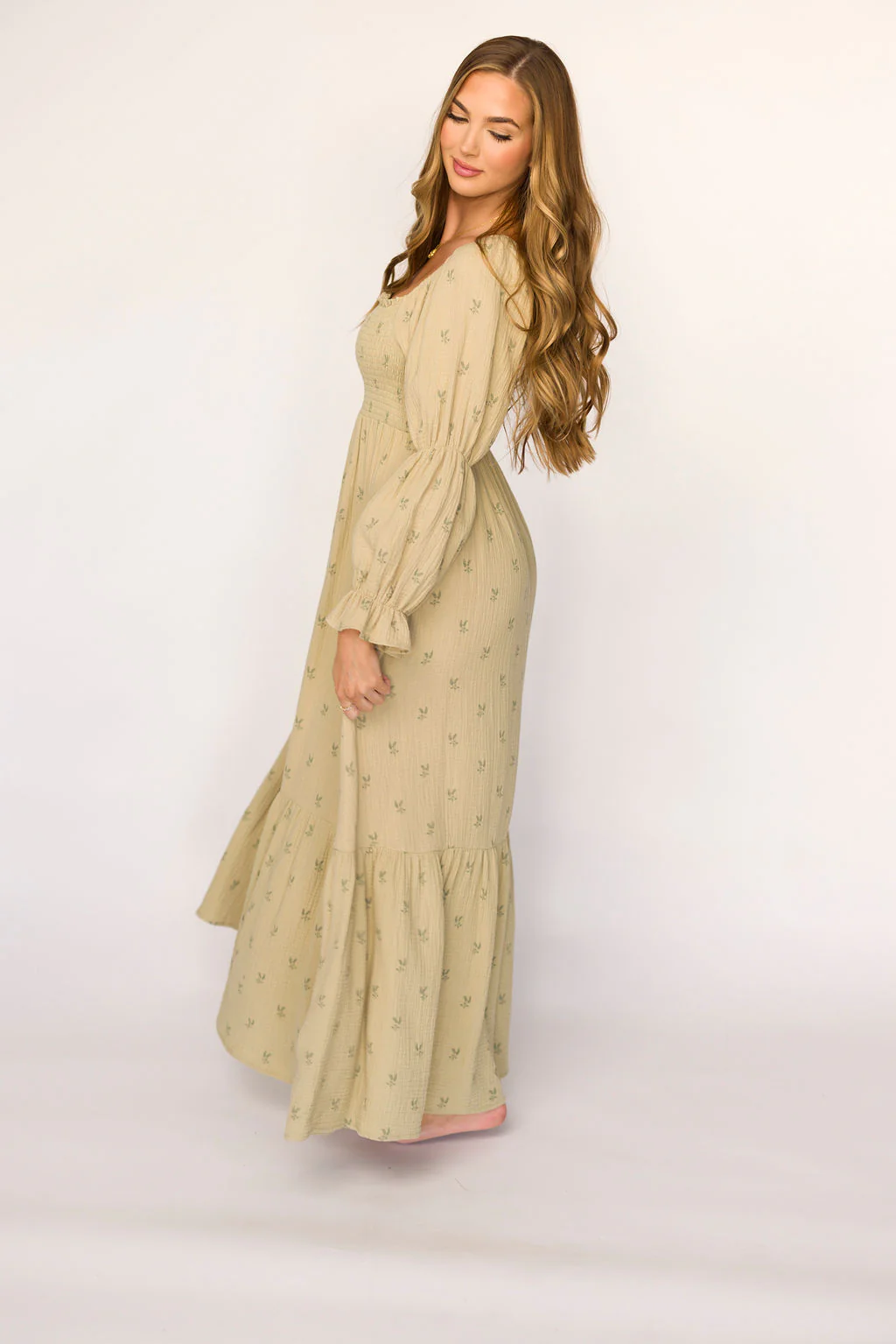 Emerson Gauze Maxi Dress in Thyme - Bump Friendly - Iieemm