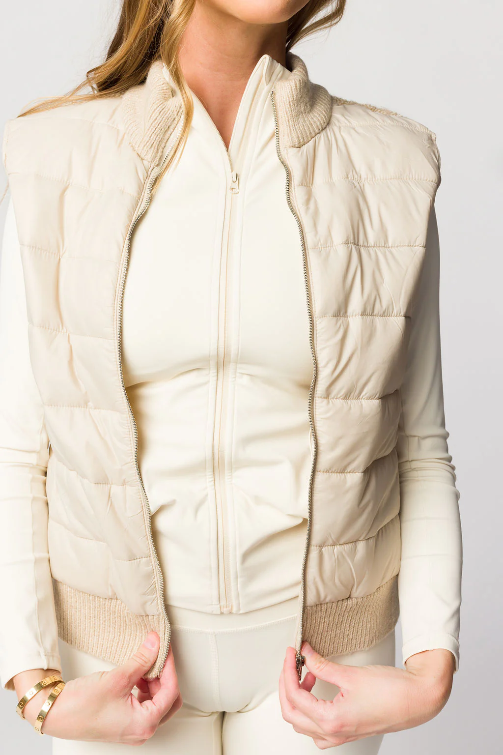 Miley Puffer Vest in Light Taupe - Iieemm