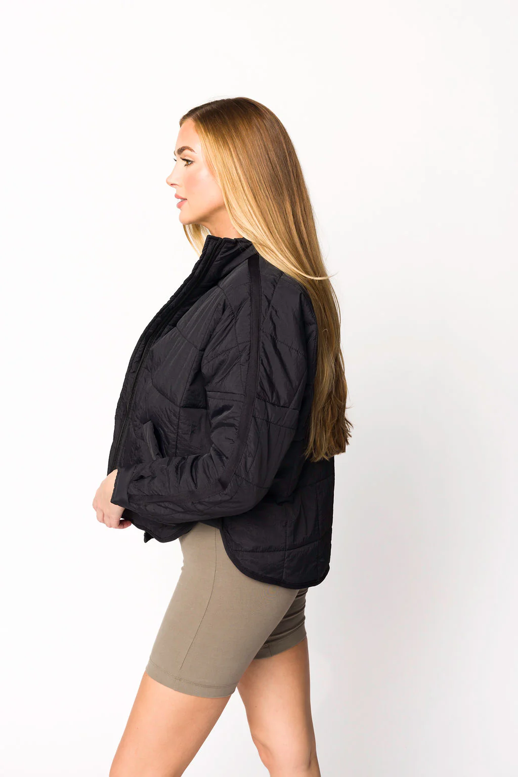 Layla Puffer Jacket in Black - Iieemm