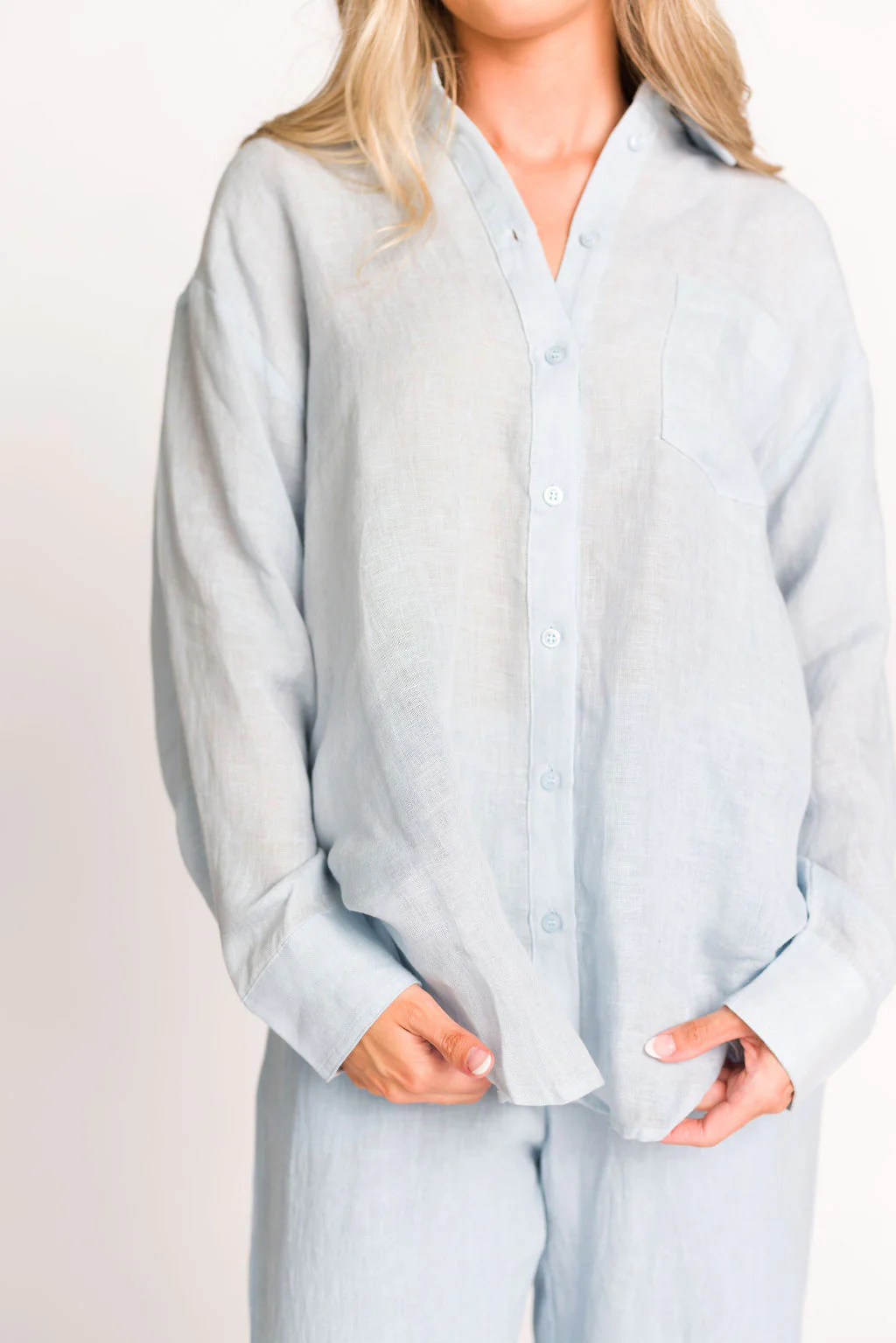 Madeline 100% Linen Button Down in Light Blue - Iieemm
