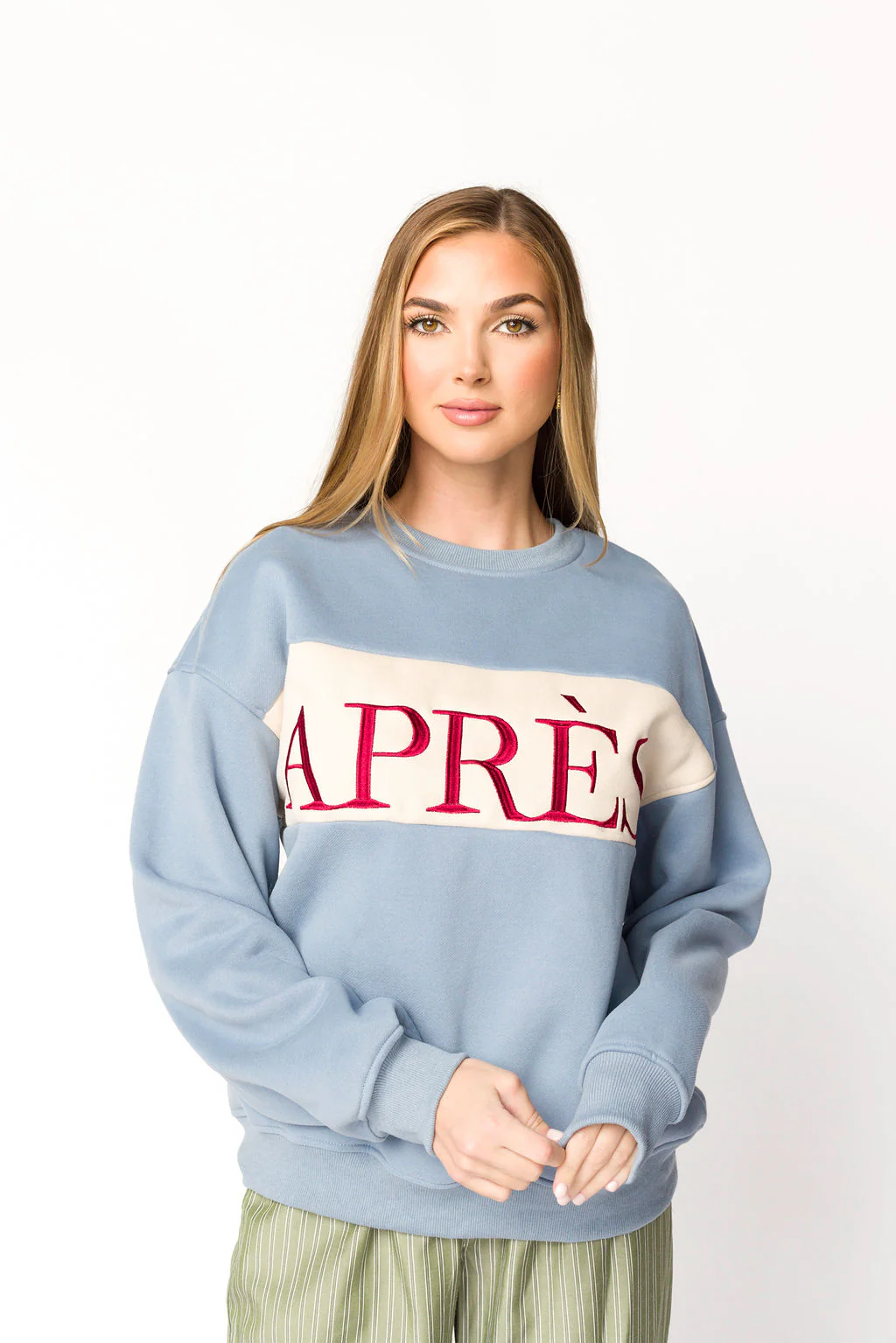 Après Colorblocked Crewneck in Stone Blue - Iieemm