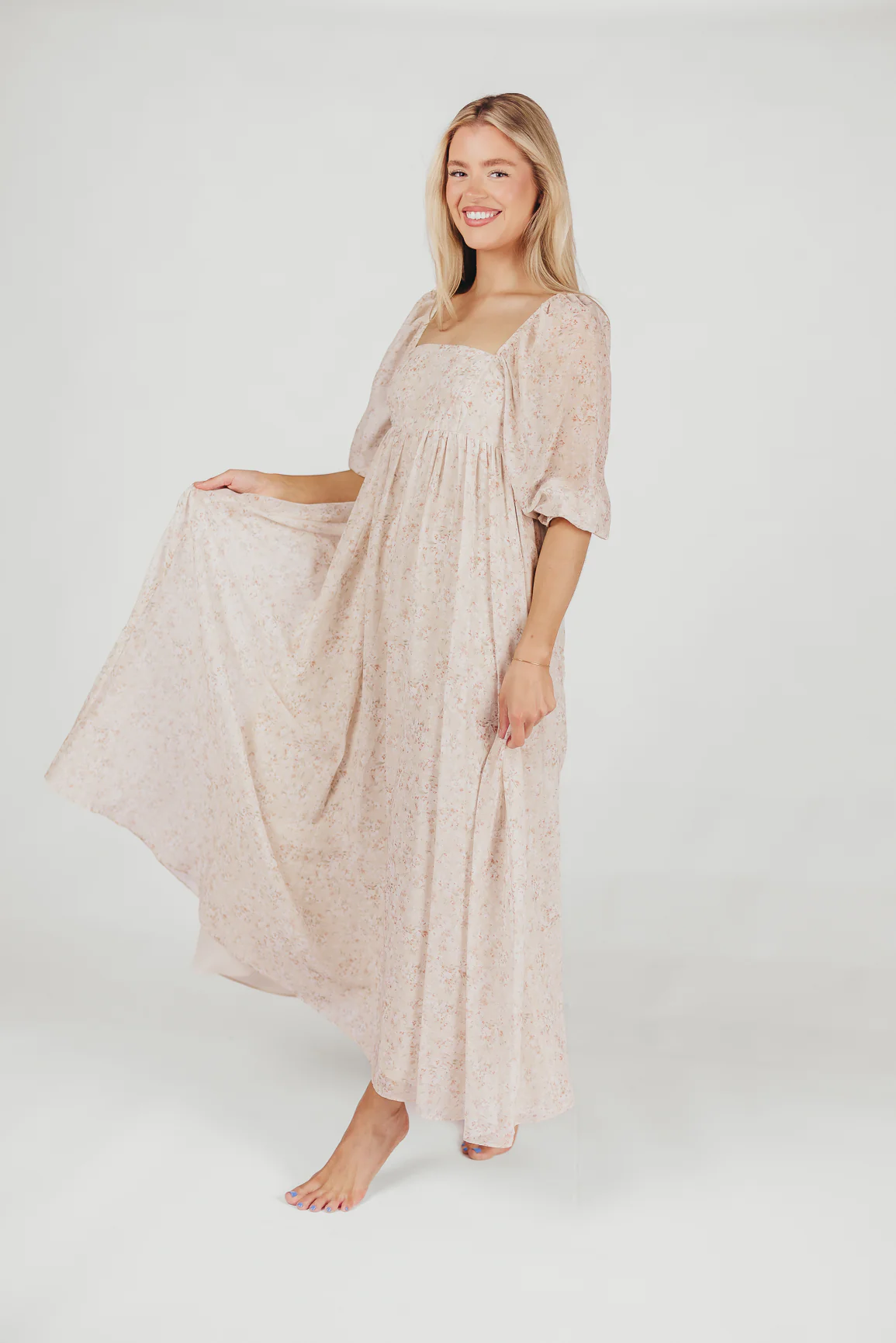 *New* Mona Maxi Dress with Smocking in Beige Floral - Bump Friendly & Inclusive Sizing (S-3XL) - Iieemm