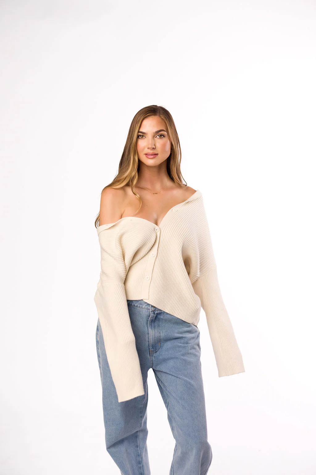 Carson Button Front Cardigan with Collar in Cream - Iieemm
