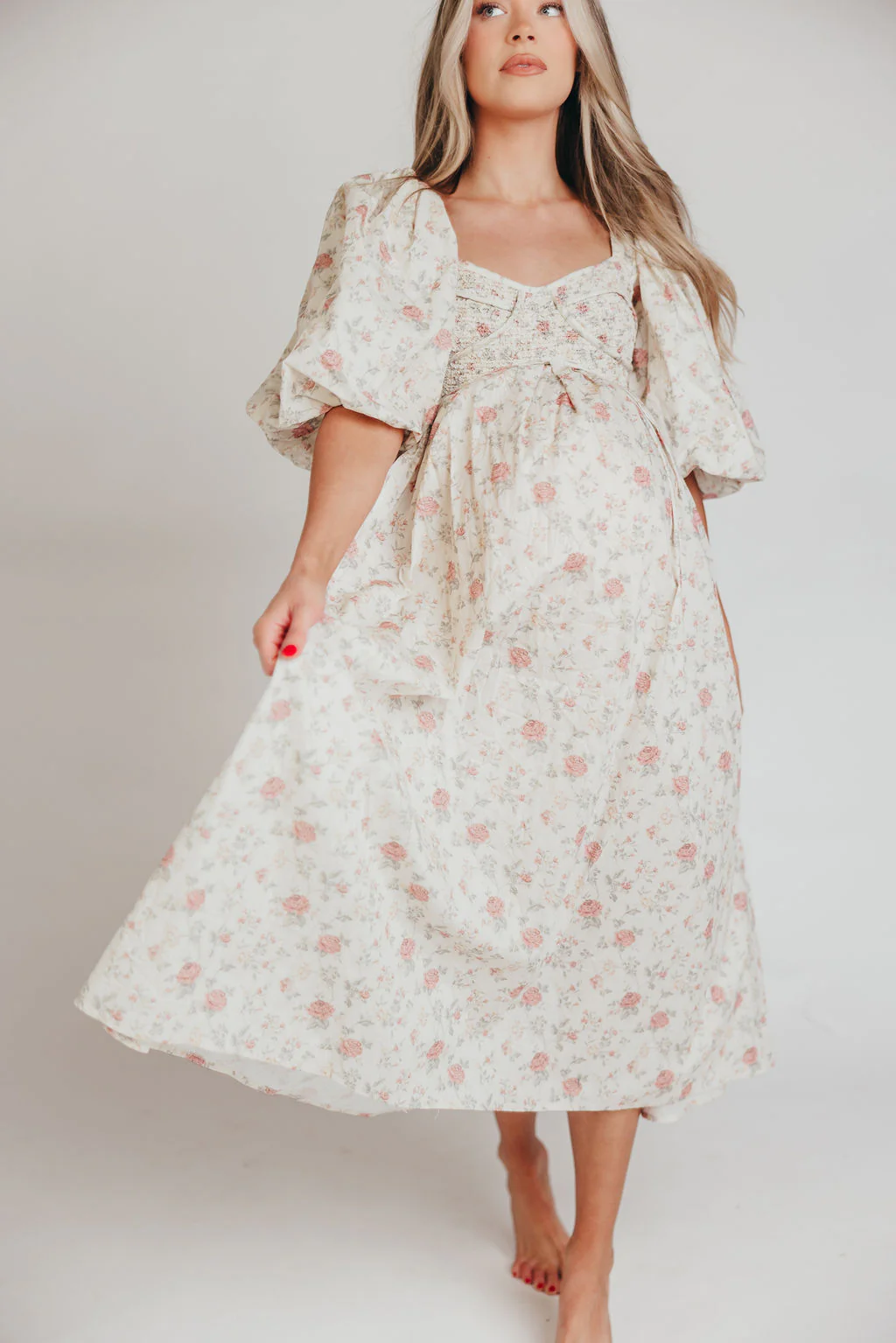 Harlow Maxi Dress in Off-White Floral - Bump Friendly & Inclusive Sizing (S-3XL) - Iieemm