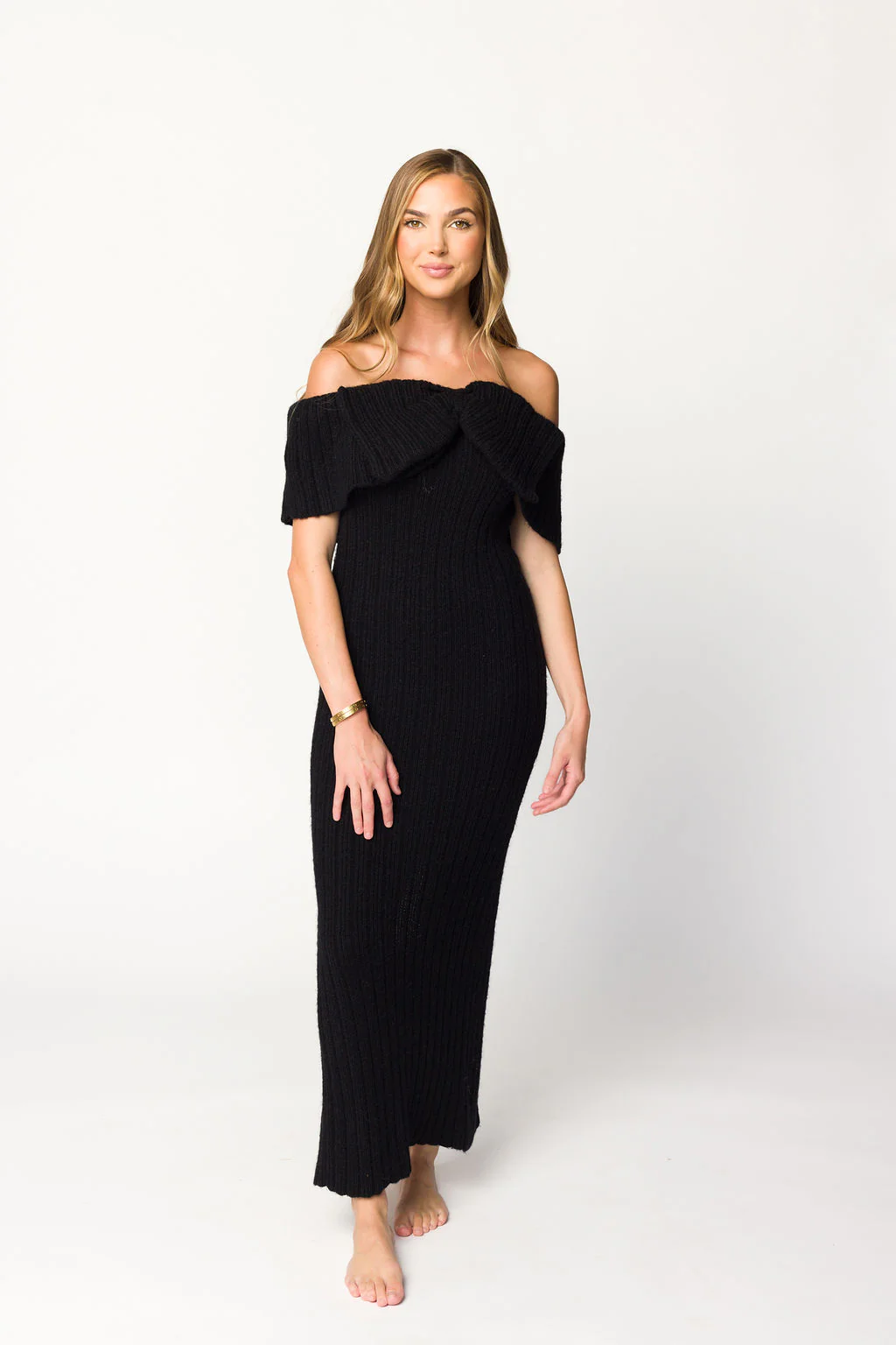 Aston Bow Front Maxi Sweater Dress in Black - Iieemm