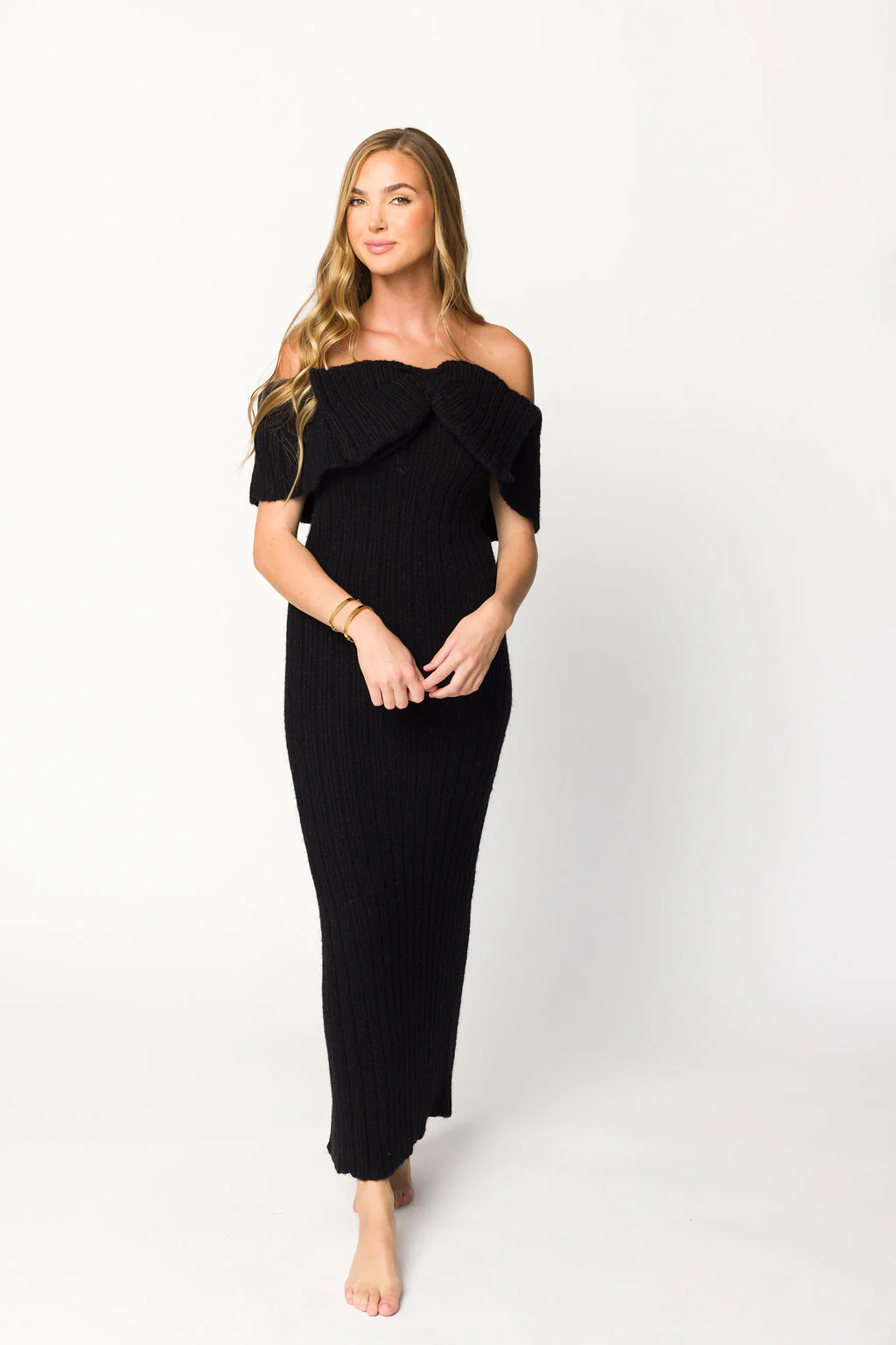 Aston Bow Front Maxi Sweater Dress in Black - Iieemm