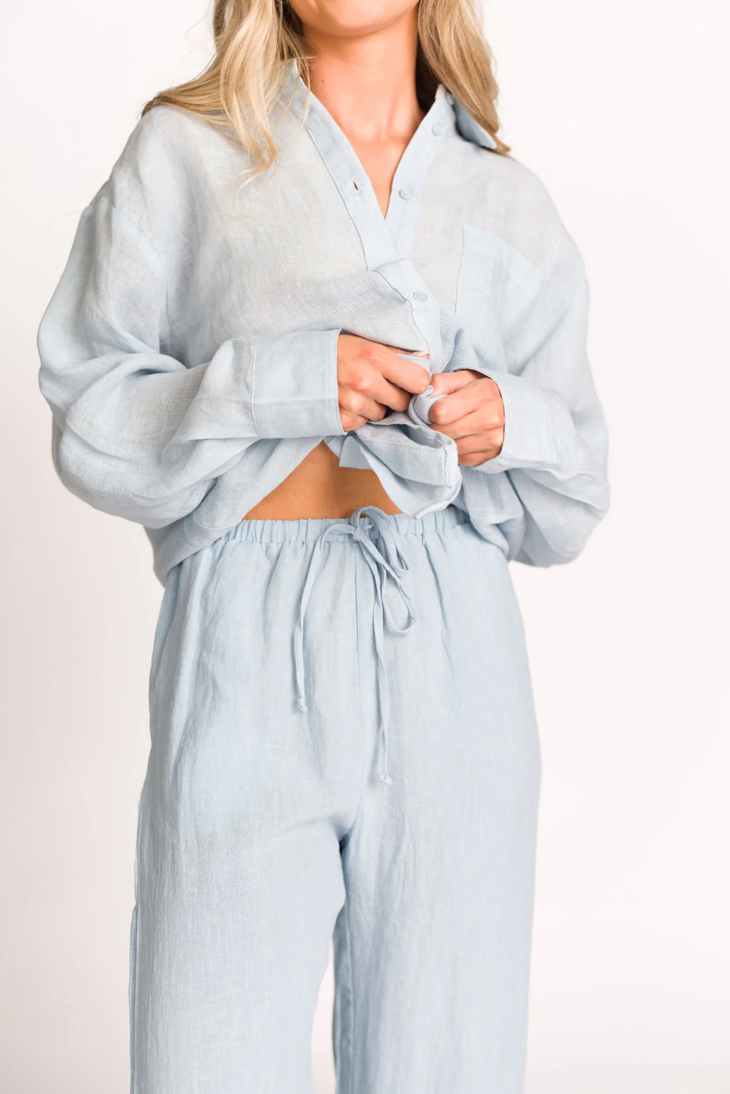 Madeline 100% Linen Button Down in Light Blue - Iieemm