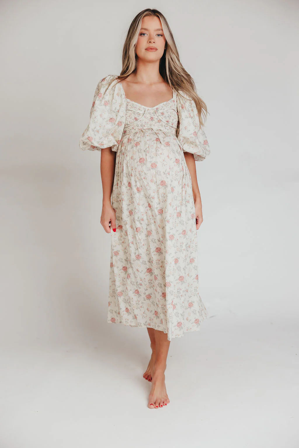 Harlow Maxi Dress in Off-White Floral - Bump Friendly & Inclusive Sizing (S-3XL) - Iieemm