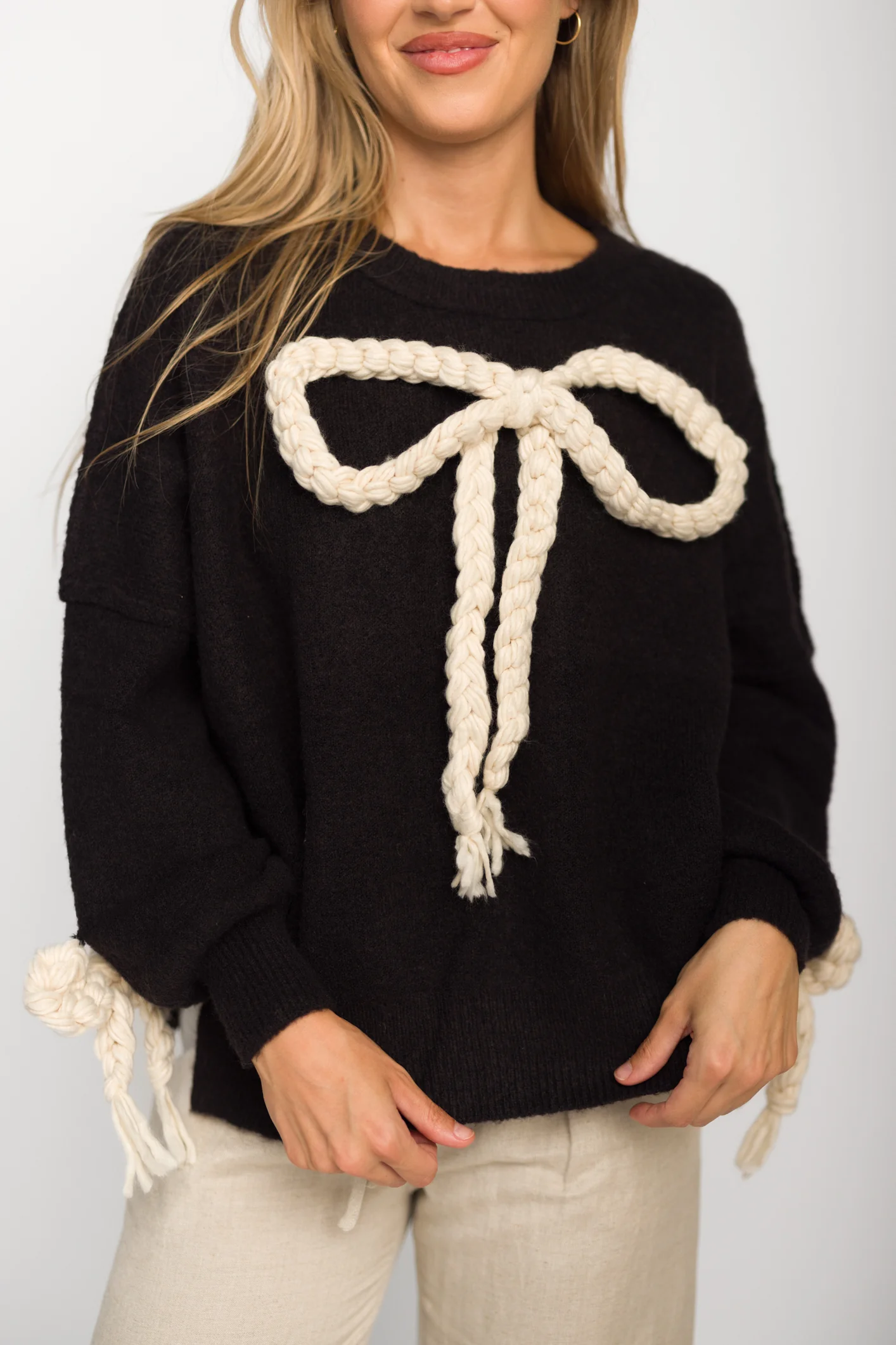 Clara Oversized Pullover Sweater in Black - Iieemm