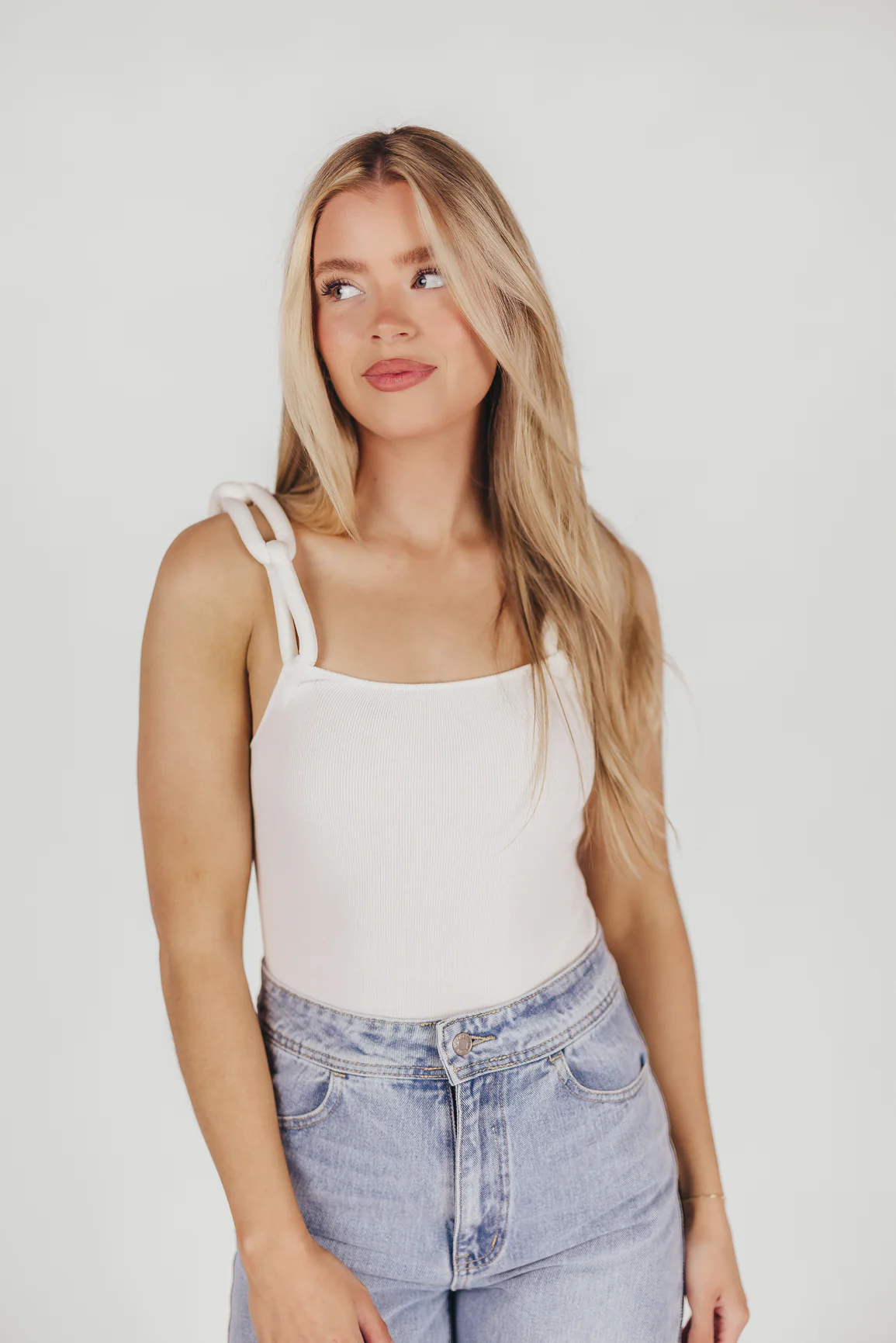 Finley Bodysuit with Chain Straps in Off-White - Iieemm