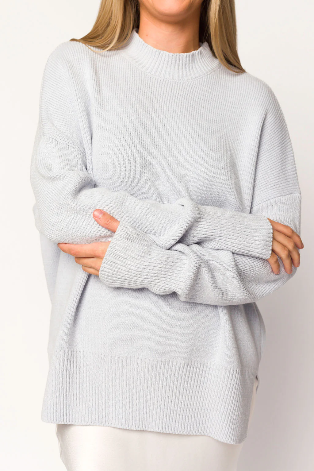 Riley Sweater in Light Blue - Iieemm