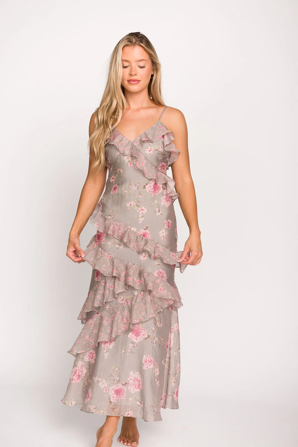 Amelia Ruffle Maxi Dress in Grey/Pink Floral - Iieemm