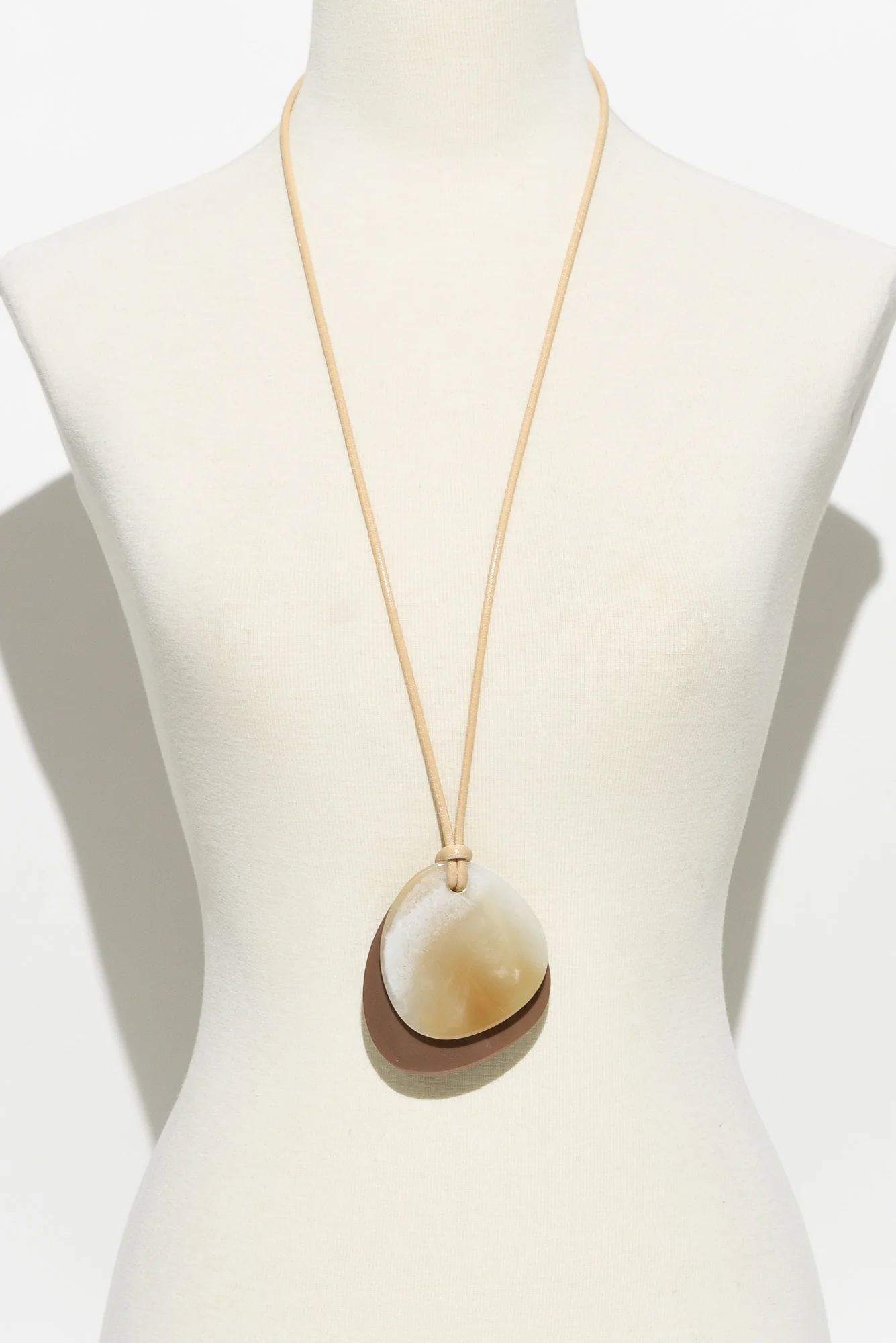 Latisa Natural Resin Disc Necklace