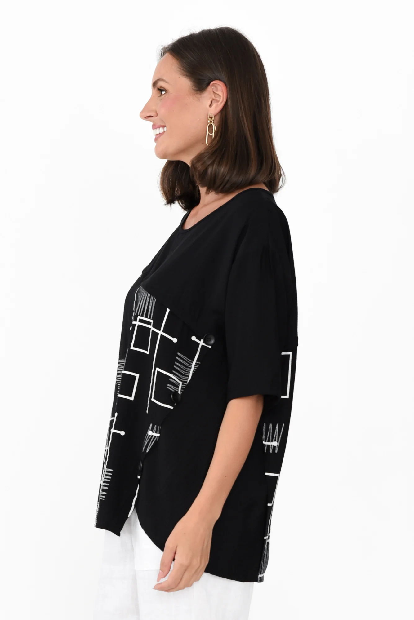 Sabra Black Geo Diagonal Seam Top