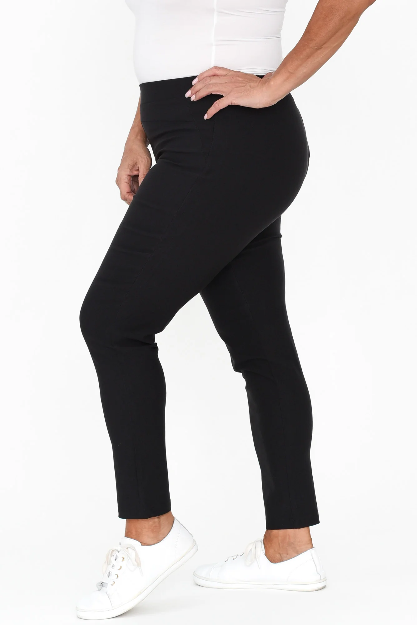 Olympia Black Straight 7/8 Pants