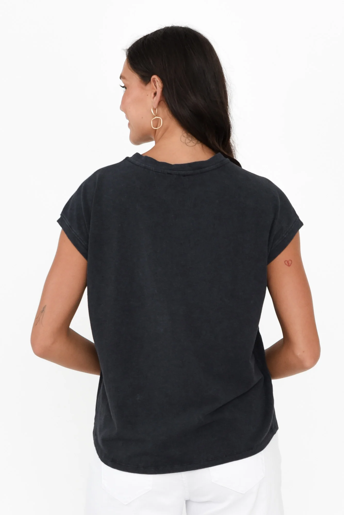 Freydis Navy Flower Shell Tee