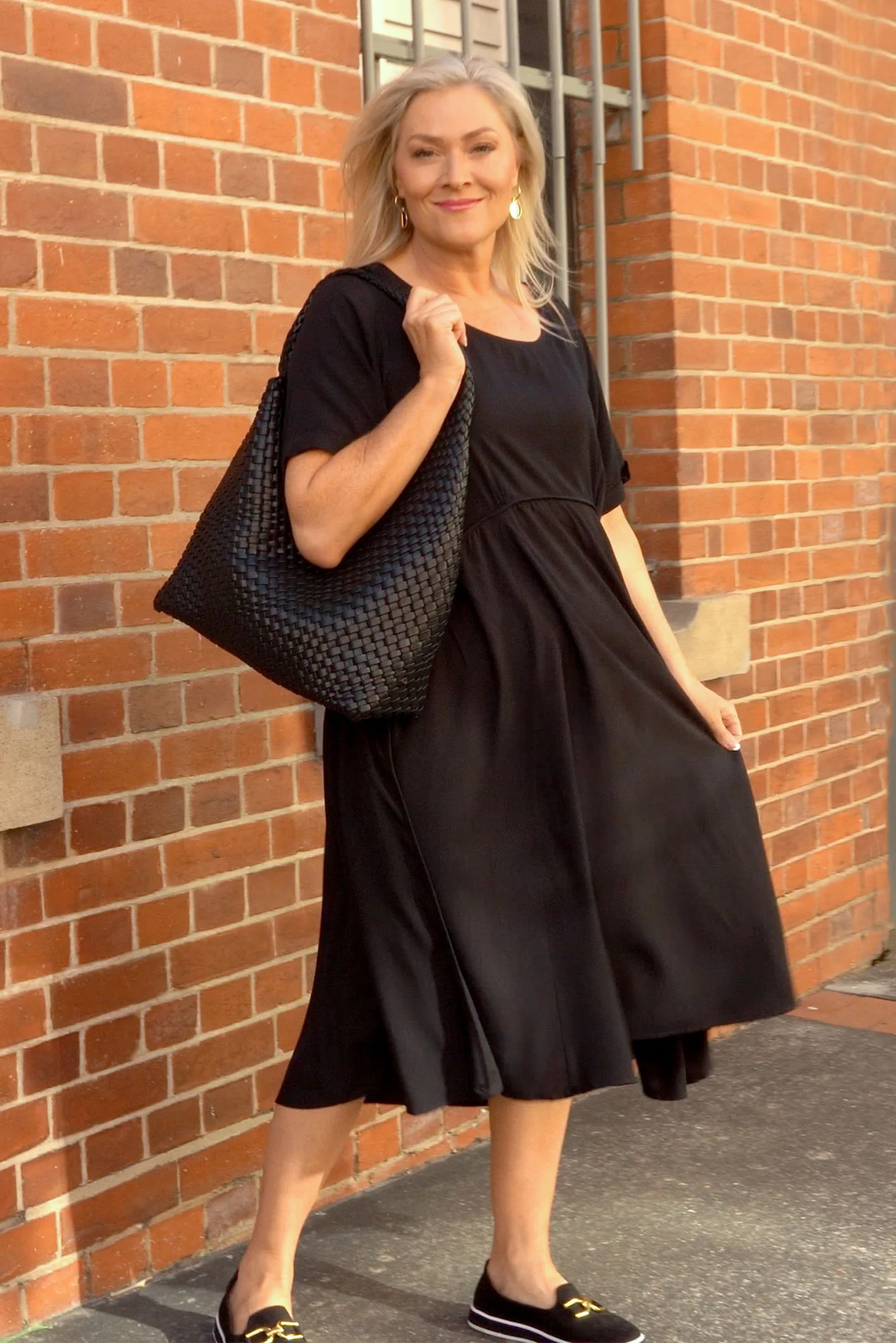 Zaelia Black Crescent Dress