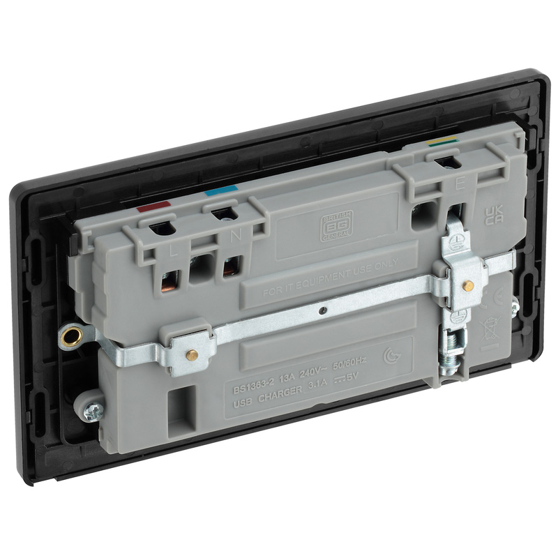 BG Evolve Black Chrome (Black Ins) Double Switched 13A Power Socket + 2 X Usb (3.1A)