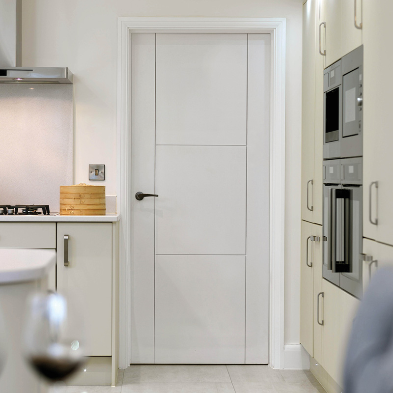 Mistral White Internal Door 35 x 1981 x 610mm