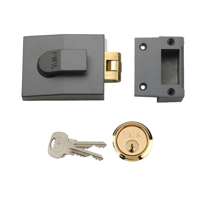 Yale 81 Roller Bolt Nightlatch Brass Cylinder