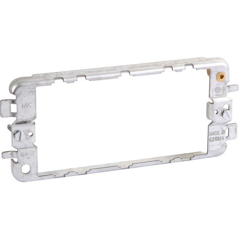 MK Grid Plus Fixing Plate (Yoke) 3 Gang