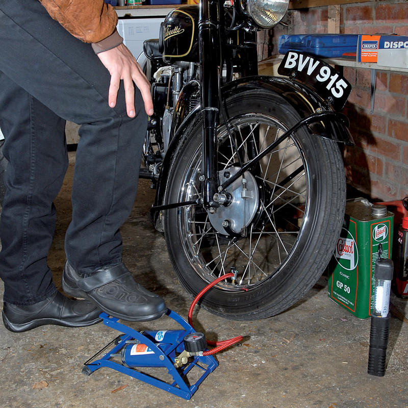 Draper Twin Cylinder Foot Pump & Gauge