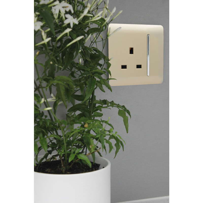 Trendiswitch Gold 1 Gang 13 Amp Switched Socket 1 Gang