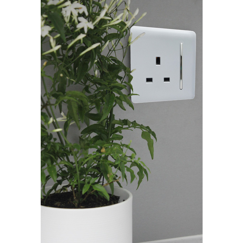 Trendiswitch Silver 1 Gang 13 Amp Switched Socket 1 Gang