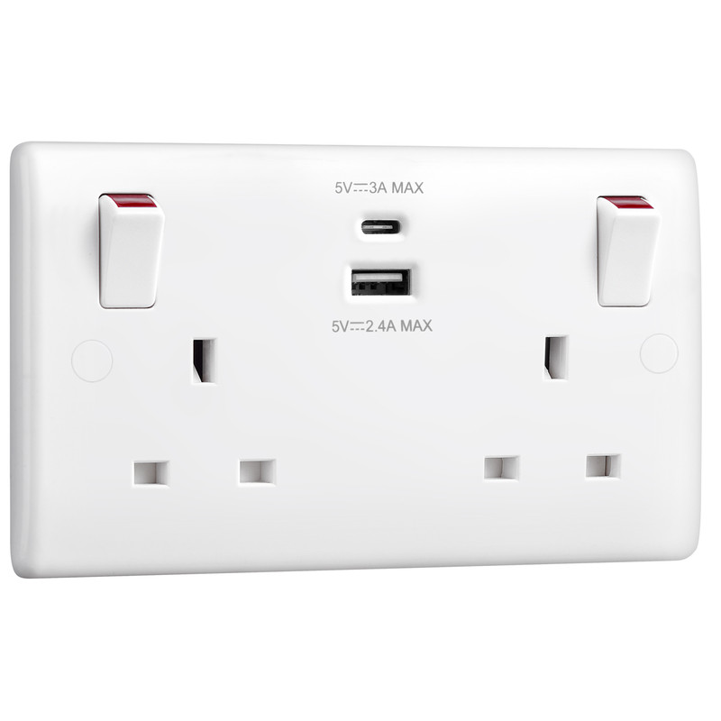 BG 13A Low Profile SP A & C Type USB Switched Socket 2 Gang 2 USB 4.1A