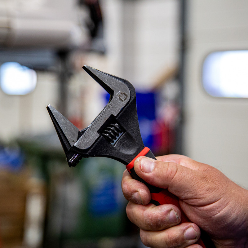 Minotaur Adjustable Wide Jaw Wrench 10" OJC 50mm