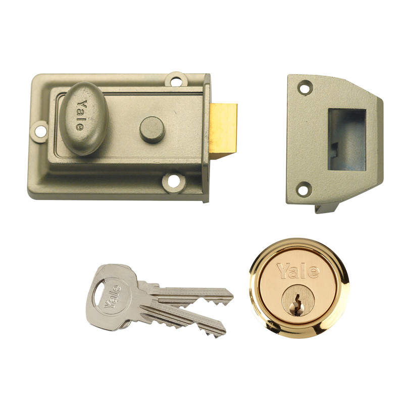 Yale Traditional Nightlatch Brass Standard