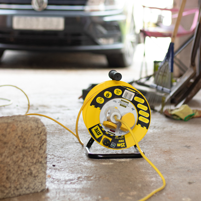 Masterplug 2 Socket 16A Open Cable Reel 25m 110V